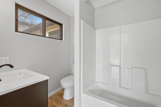 3311 S Cedar Crest Circle, Fort Wayne, IN 46809