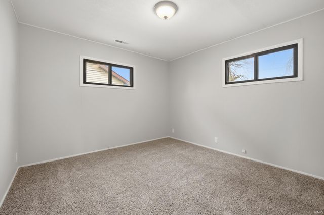 3311 S Cedar Crest Circle, Fort Wayne, IN 46809