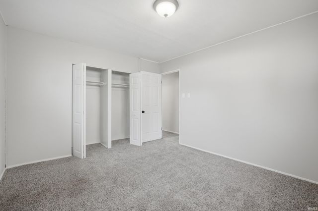 3311 S Cedar Crest Circle, Fort Wayne, IN 46809