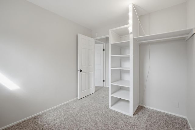 3311 S Cedar Crest Circle, Fort Wayne, IN 46809