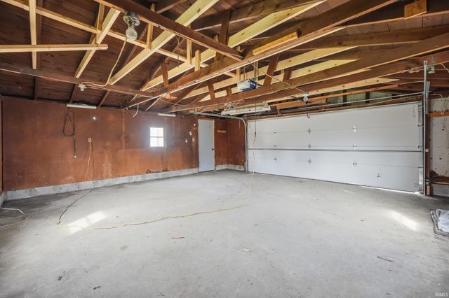 3311 S Cedar Crest Circle, Fort Wayne, IN 46809