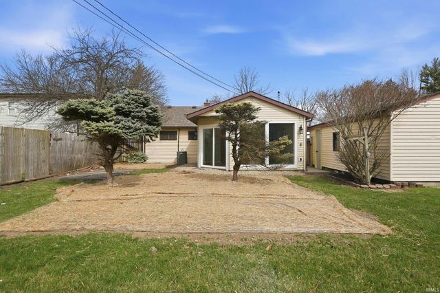 3311 S Cedar Crest Circle, Fort Wayne, IN 46809