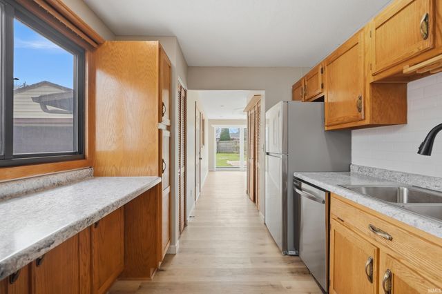 3311 S Cedar Crest Circle, Fort Wayne, IN 46809