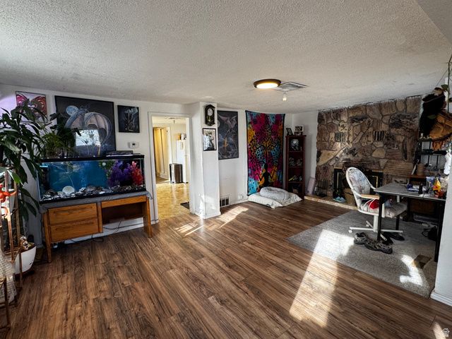 330 S 100 E, Tooele, UT 84074