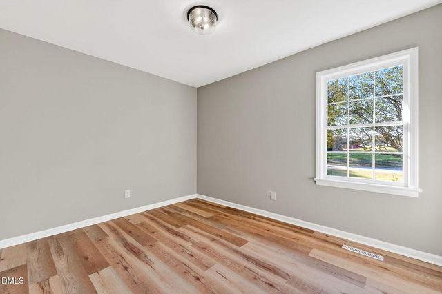 505 Pineview Road, Kenly, NC 27542