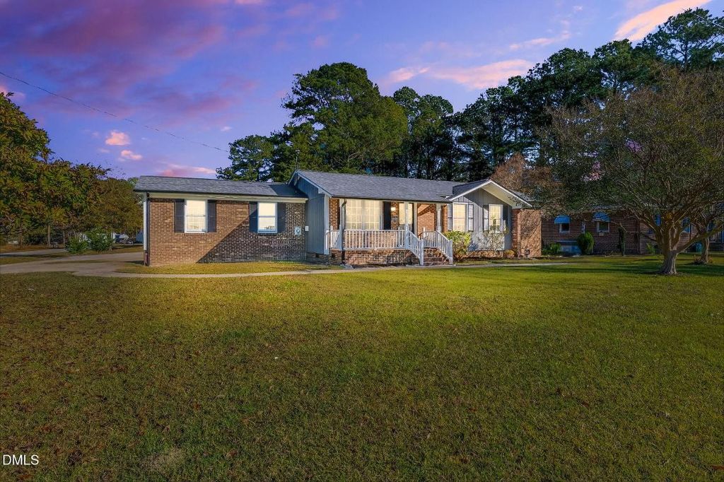 505 Pineview Road, Kenly, NC 27542