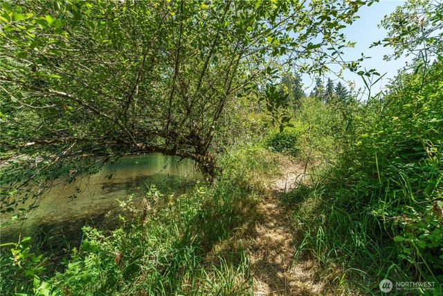 175 Wooden Bridge Road, Kalama, WA 98625