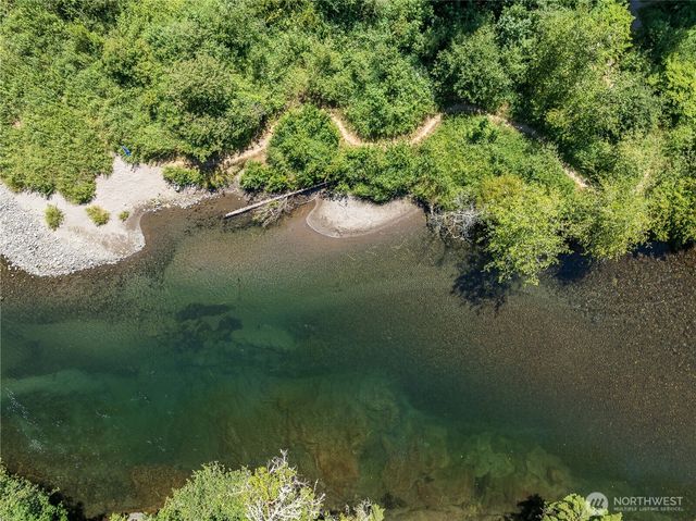 175 Wooden Bridge Road, Kalama, WA 98625