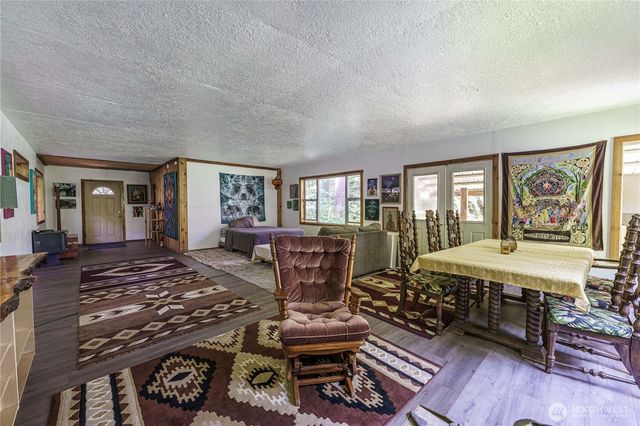 175 Wooden Bridge Road, Kalama, WA 98625