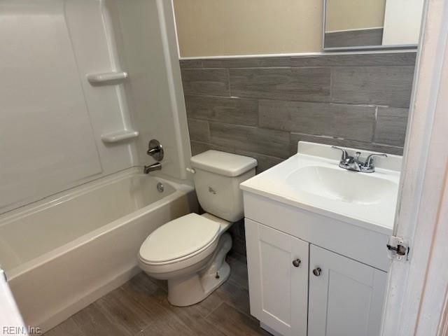 3322 Illinois Ave Apt B, Norfolk, VA 23513
