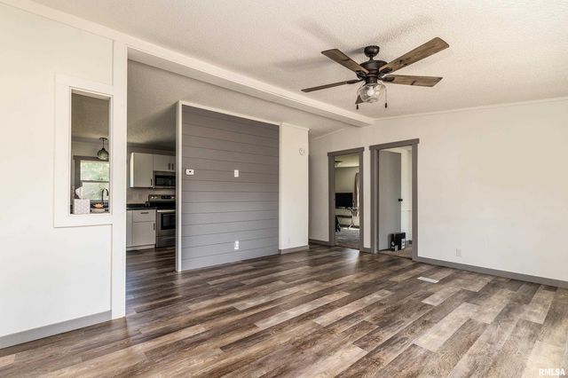 501 TOWER Road, Herrin, IL 62948