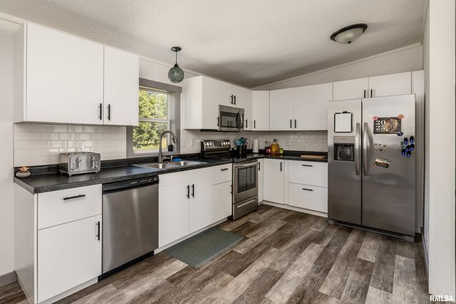 501 TOWER Road, Herrin, IL 62948