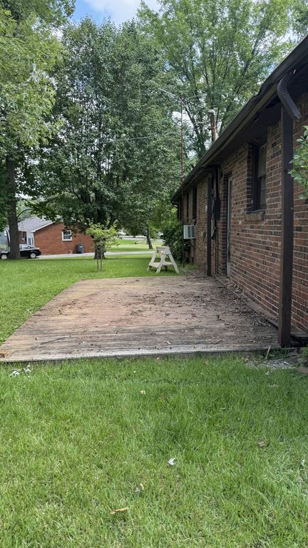 2 Lasalle St, Clarksville, TN 37042