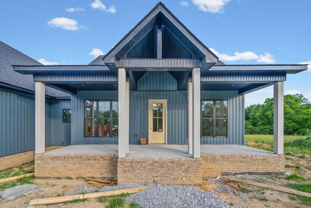 1870 Southside Rd, Southside, TN 37171