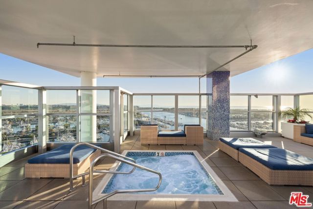 13700 Marina Pointe Drive 314, Marina Del Rey, CA 90292