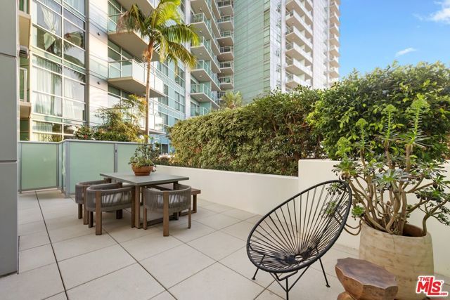 13700 Marina Pointe Drive 314, Marina Del Rey, CA 90292
