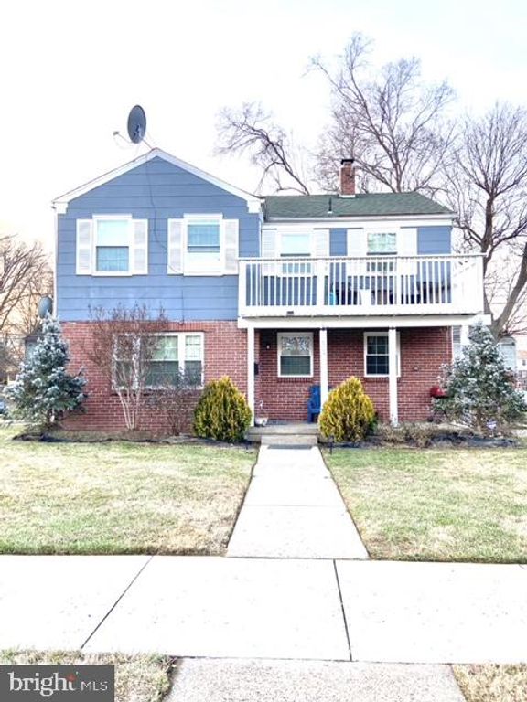 202 W ELKINTON AVE, Chester, PA 19013