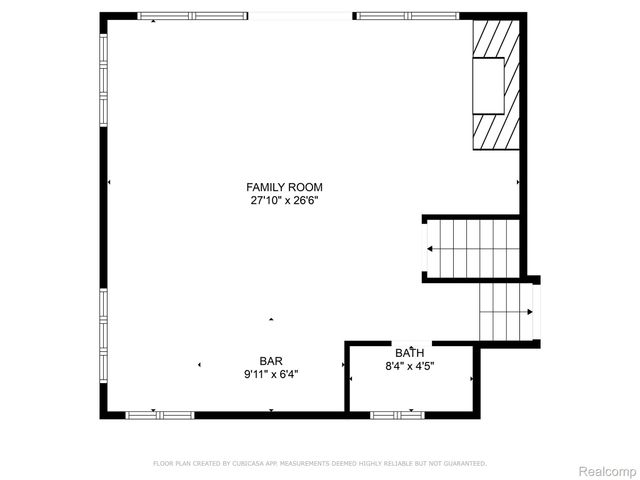 4966 Whispering Pine Lane, Bloomfield Charter Township, MI 48302