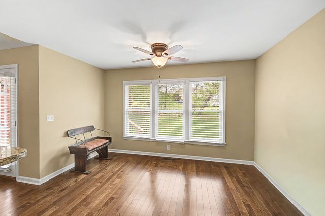 5220 Lana Renee Ct, Hermitage, TN 37076