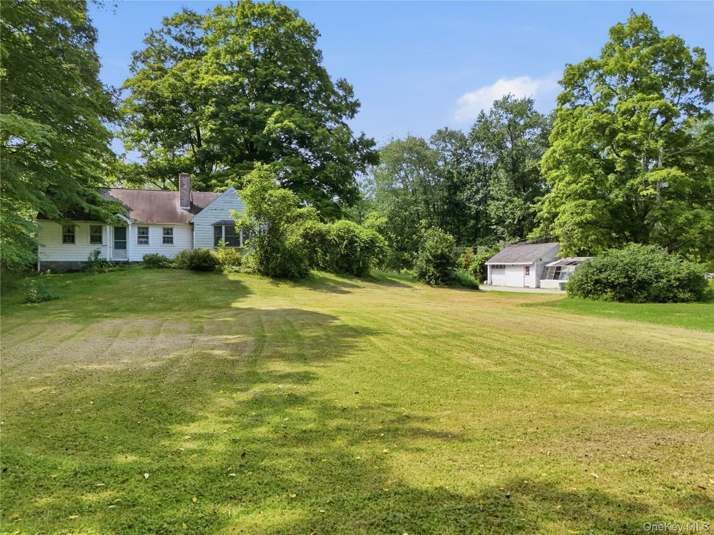 225 Succabone Road, Bedford Corners, NY 10549 — photo 3