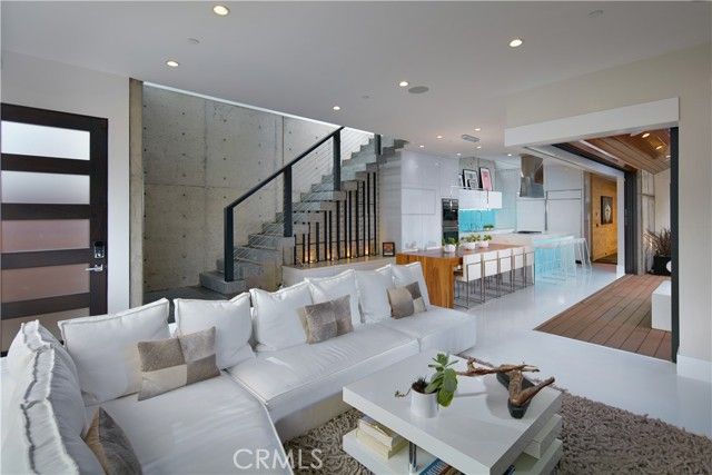604 Acacia Avenue, Corona Del Mar (newport Beach), CA 92625