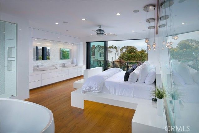 604 Acacia Avenue, Corona Del Mar (newport Beach), CA 92625