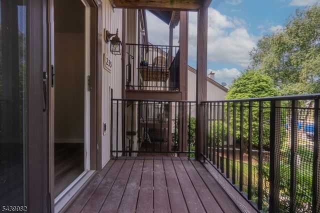 13235 Dell Pl 235, Stanhope Boro, NJ 07874