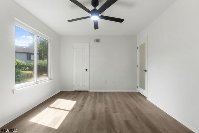 13235 Dell Pl 235, Stanhope Boro, NJ 07874