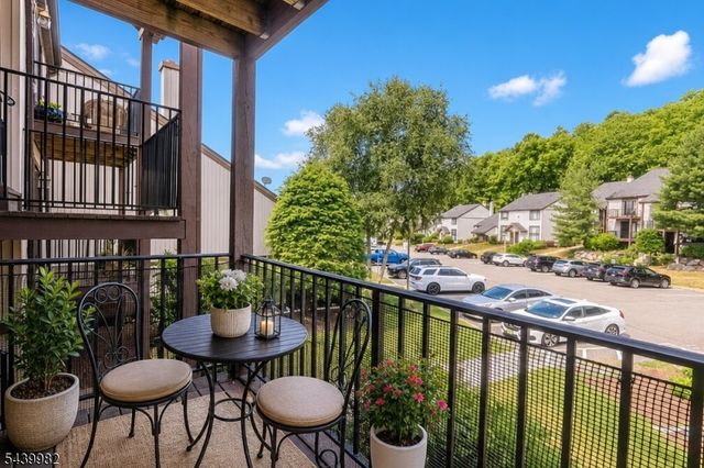 13235 Dell Pl 235, Stanhope Boro, NJ 07874
