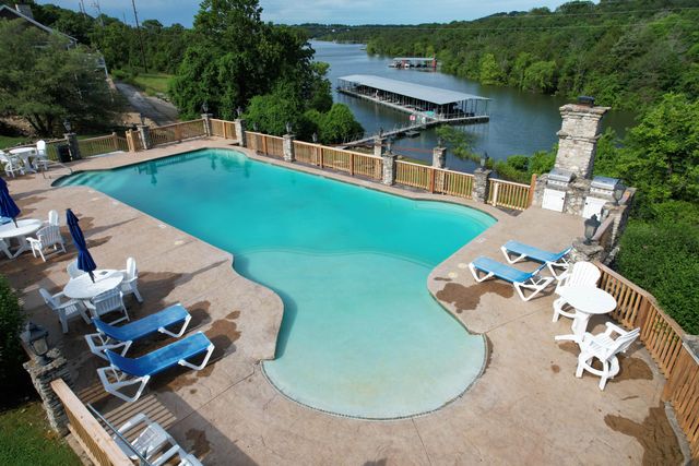 14 Little Creek Lane, Kimberling City, MO 65686