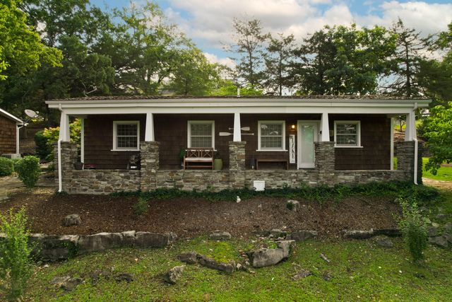 14 Little Creek Lane, Kimberling City, MO 65686