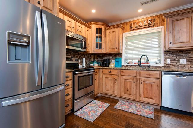 14 Little Creek Lane, Kimberling City, MO 65686