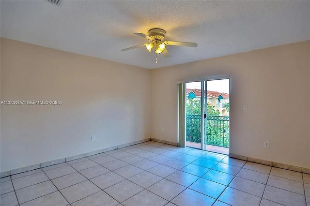 15870 SW 69th Ln, Miami, FL 33193