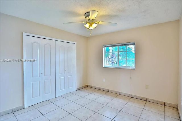 15870 SW 69th Ln, Miami, FL 33193