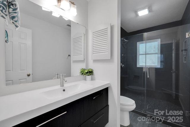 3300 Selwyn Farms Lane, Charlotte, NC 28209