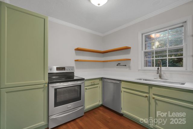 3300 Selwyn Farms Lane, Charlotte, NC 28209