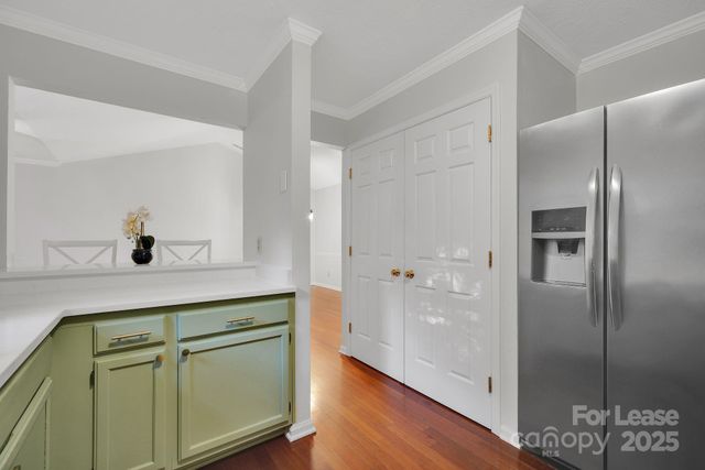 3300 Selwyn Farms Lane, Charlotte, NC 28209