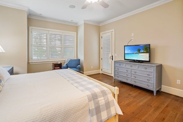 75 Grande Villa DR, Penhook, VA 24137