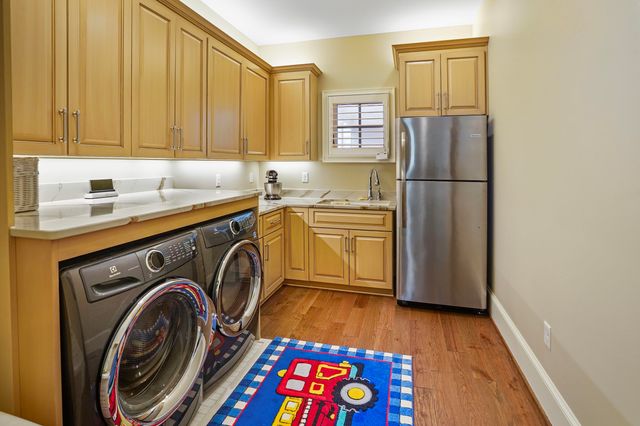 75 Grande Villa DR, Penhook, VA 24137