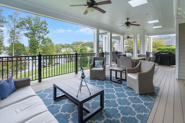 75 Grande Villa DR, Penhook, VA 24137