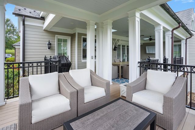 75 Grande Villa DR, Penhook, VA 24137