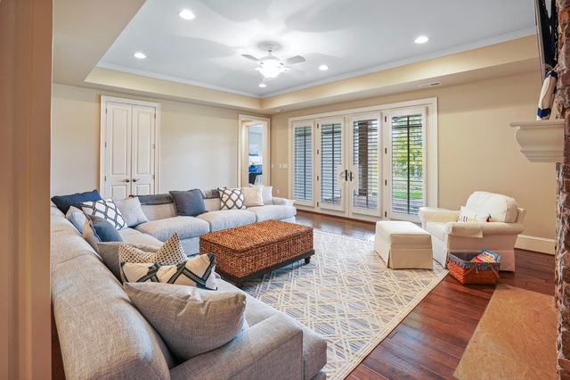 75 Grande Villa DR, Penhook, VA 24137