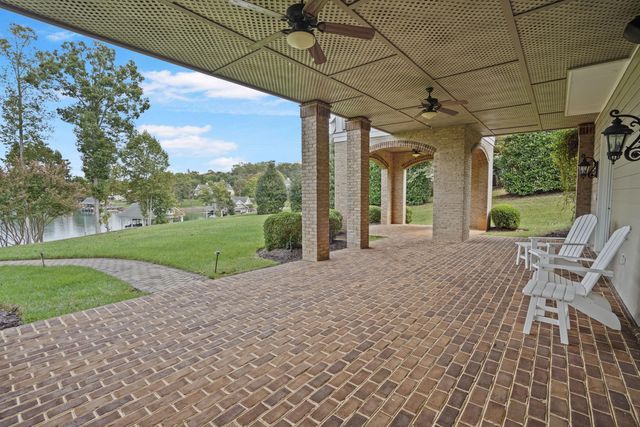 75 Grande Villa DR, Penhook, VA 24137