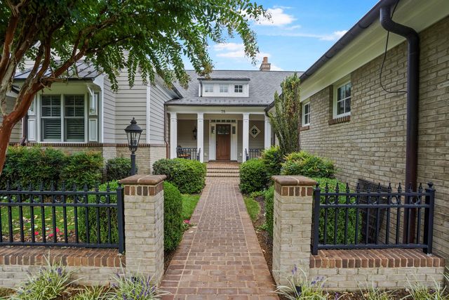 75 Grande Villa DR, Penhook, VA 24137