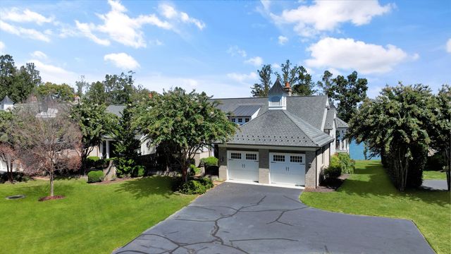 75 Grande Villa DR, Penhook, VA 24137
