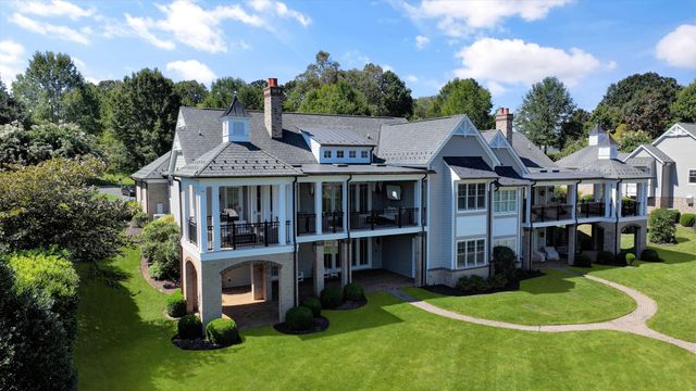 75 Grande Villa DR, Penhook, VA 24137