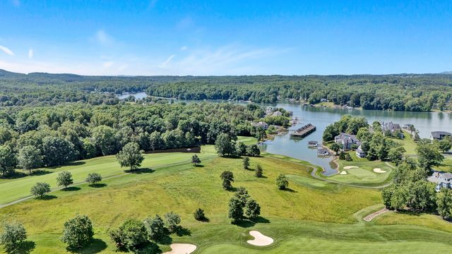 75 Grande Villa DR, Penhook, VA 24137