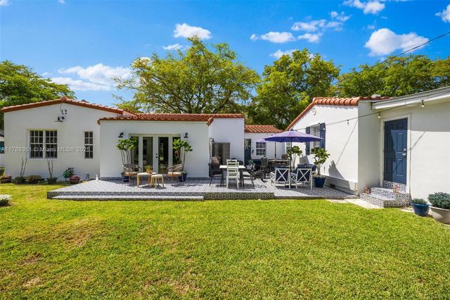55 NE 87th St, El Portal, FL 33138