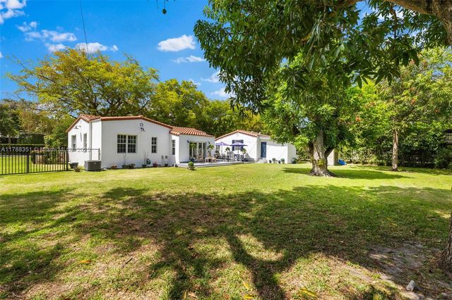 55 NE 87th St, El Portal, FL 33138