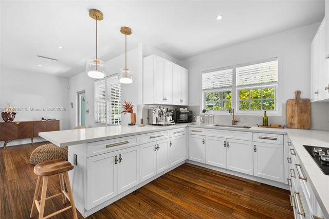 55 NE 87th St, El Portal, FL 33138
